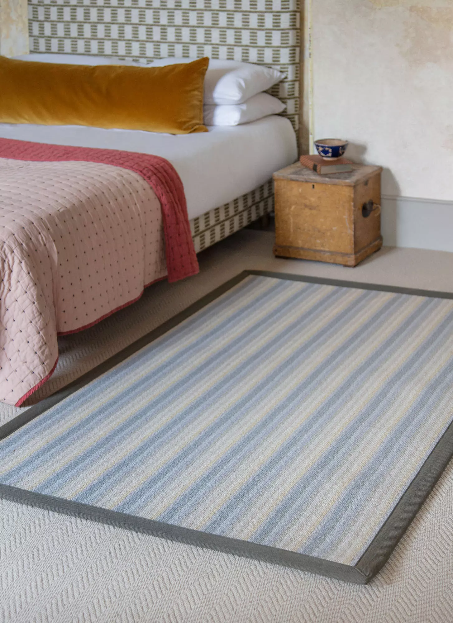 lifestyle cmr everyday favourite kato 2870 Wool Rhythm Temptation single 1068 Cotton Herringbone Sage carpet 2880 Wool Skein Landes