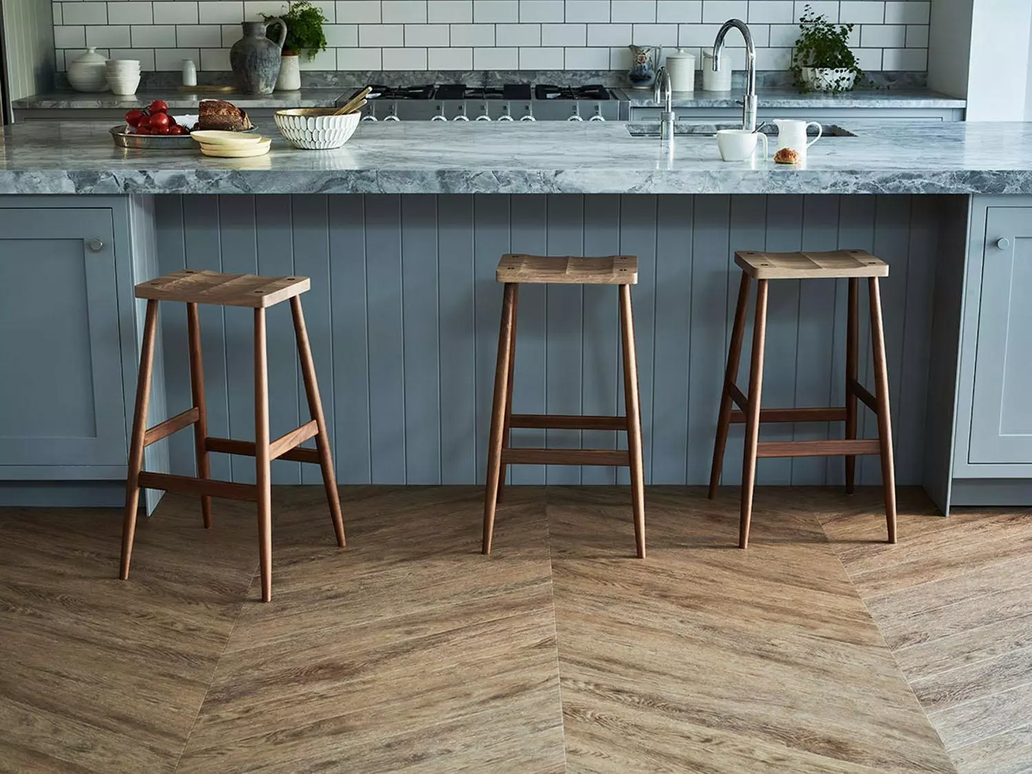 Amtico Signature Rotterdam oak halcyon pleat dc423 arbor